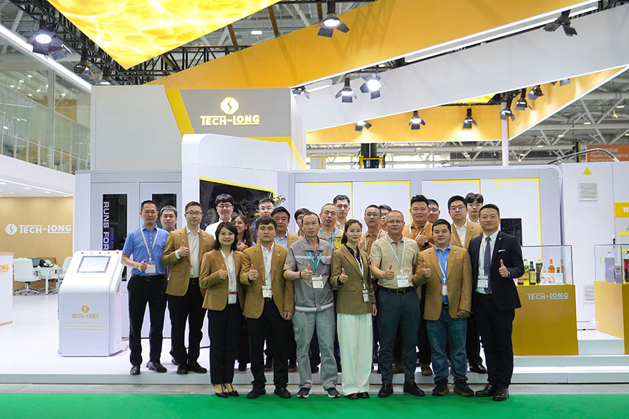 達(dá)意隆閃耀CHINAPLAS：高效驅(qū)動(dòng)，智塑未來(lái)！